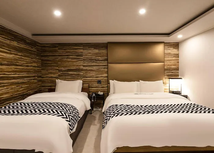 Camp Hotel