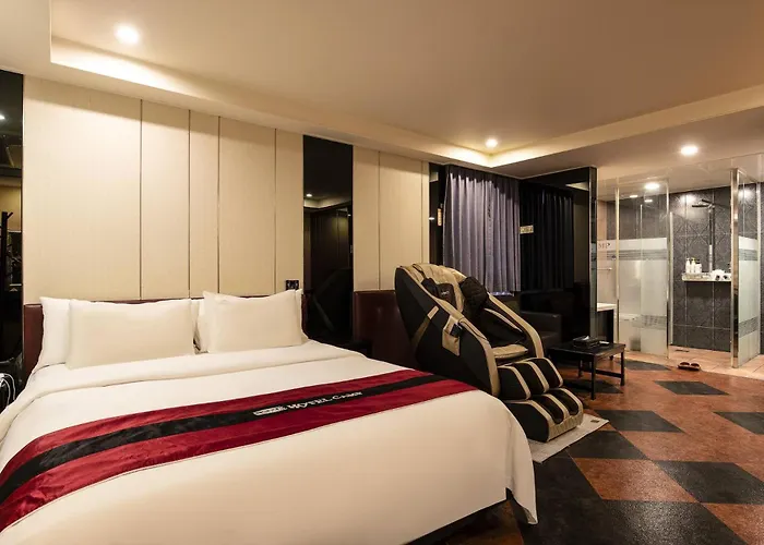 Camp Hotel